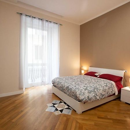 Privilege Chiaia By Dimorra Naples Extérieur photo