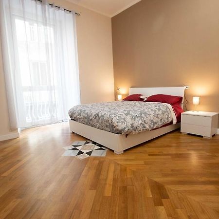Privilege Chiaia By Dimorra Naples Extérieur photo