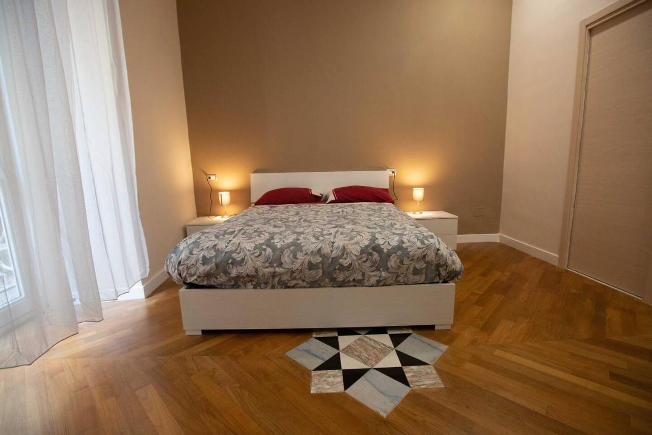 Privilege Chiaia By Dimorra Naples Extérieur photo