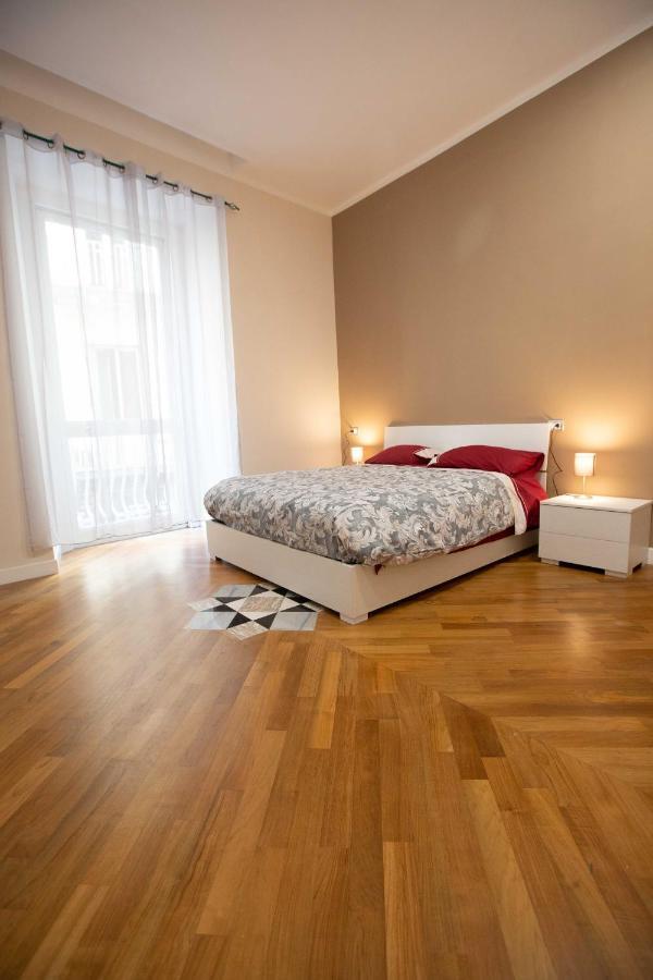 Privilege Chiaia By Dimorra Naples Extérieur photo