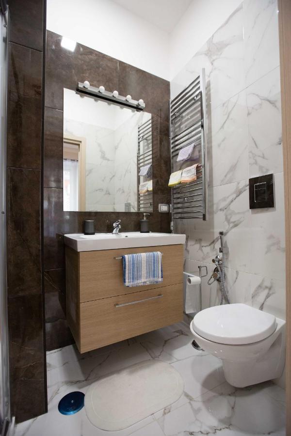Privilege Chiaia By Dimorra Naples Extérieur photo