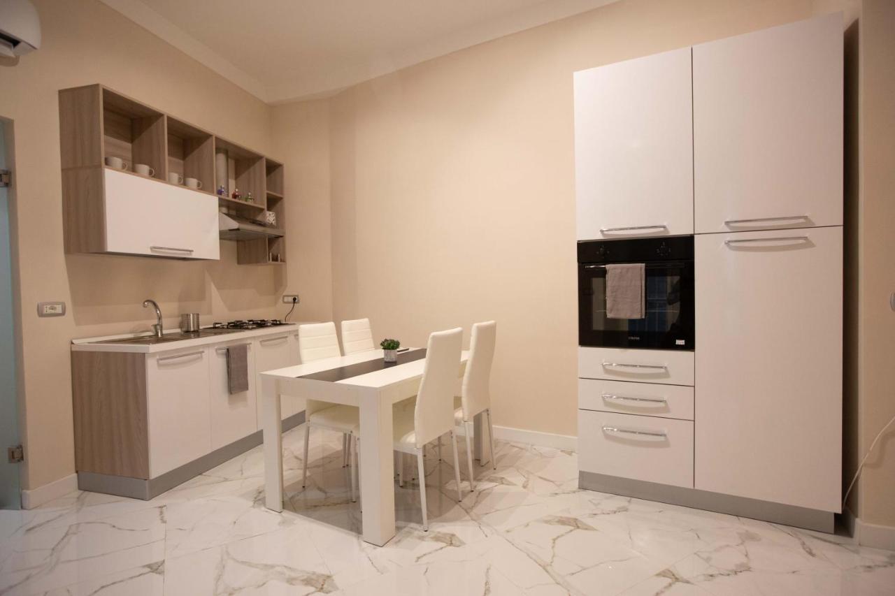 Privilege Chiaia By Dimorra Naples Extérieur photo